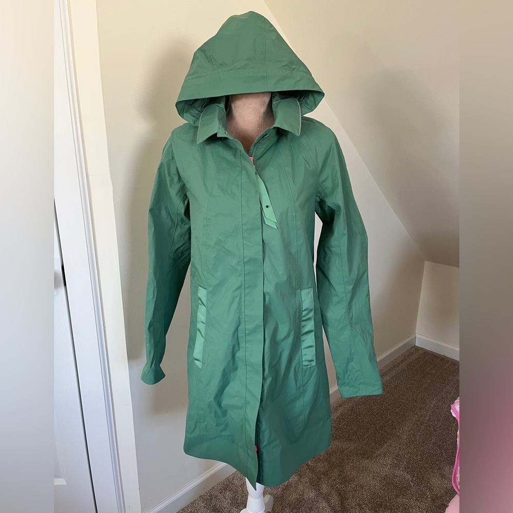 Lululemon Rain Coat Women’s Size 6 Green Mid-Length Waterproof Jacket with Hood